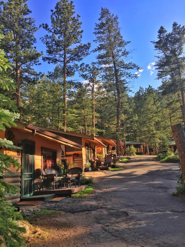 Pine Haven Resort (Estes Park) 