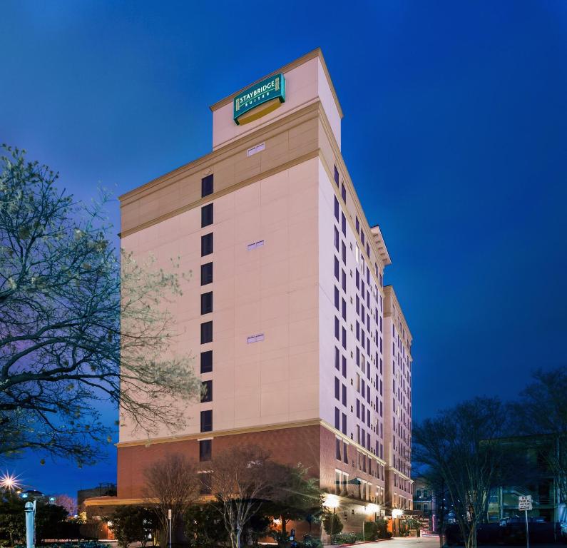 Staybridge Suites San Antonio Downtown Convention Center, an IHG Hotel